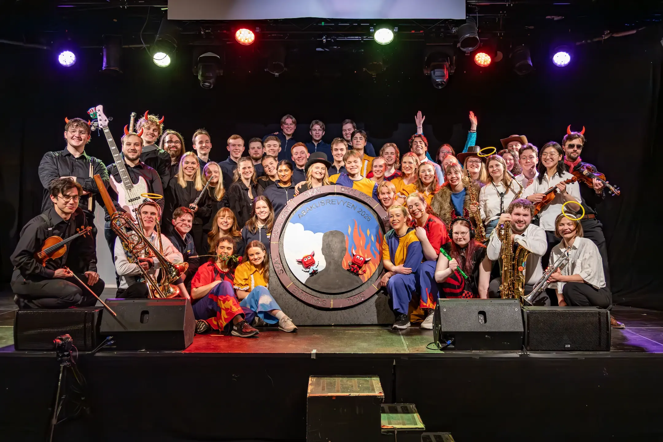 Bilde av revymedlemmene